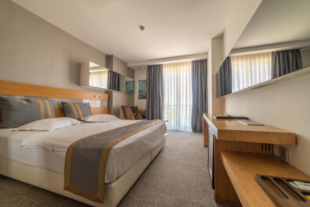 Atik Hotel Unye Buitenkant foto
