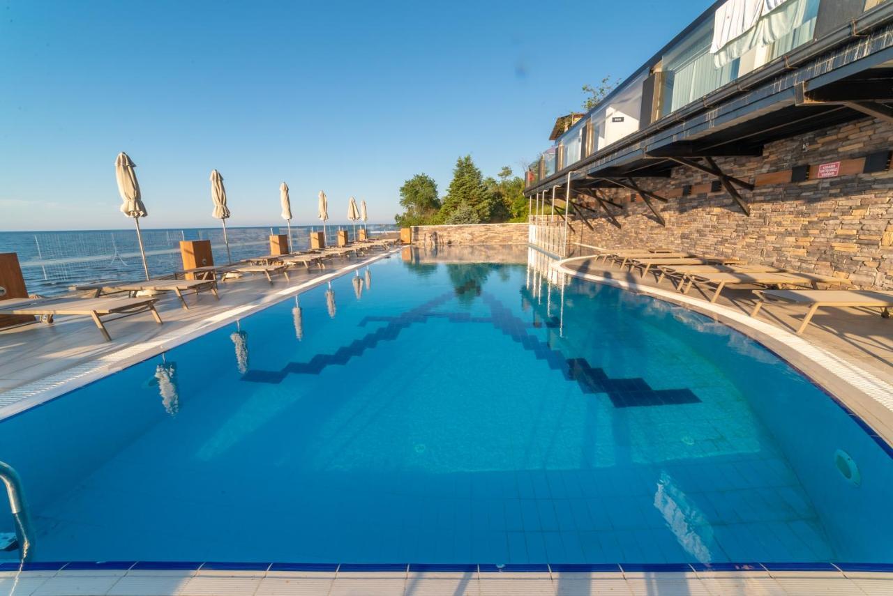 Atik Hotel Unye Buitenkant foto
