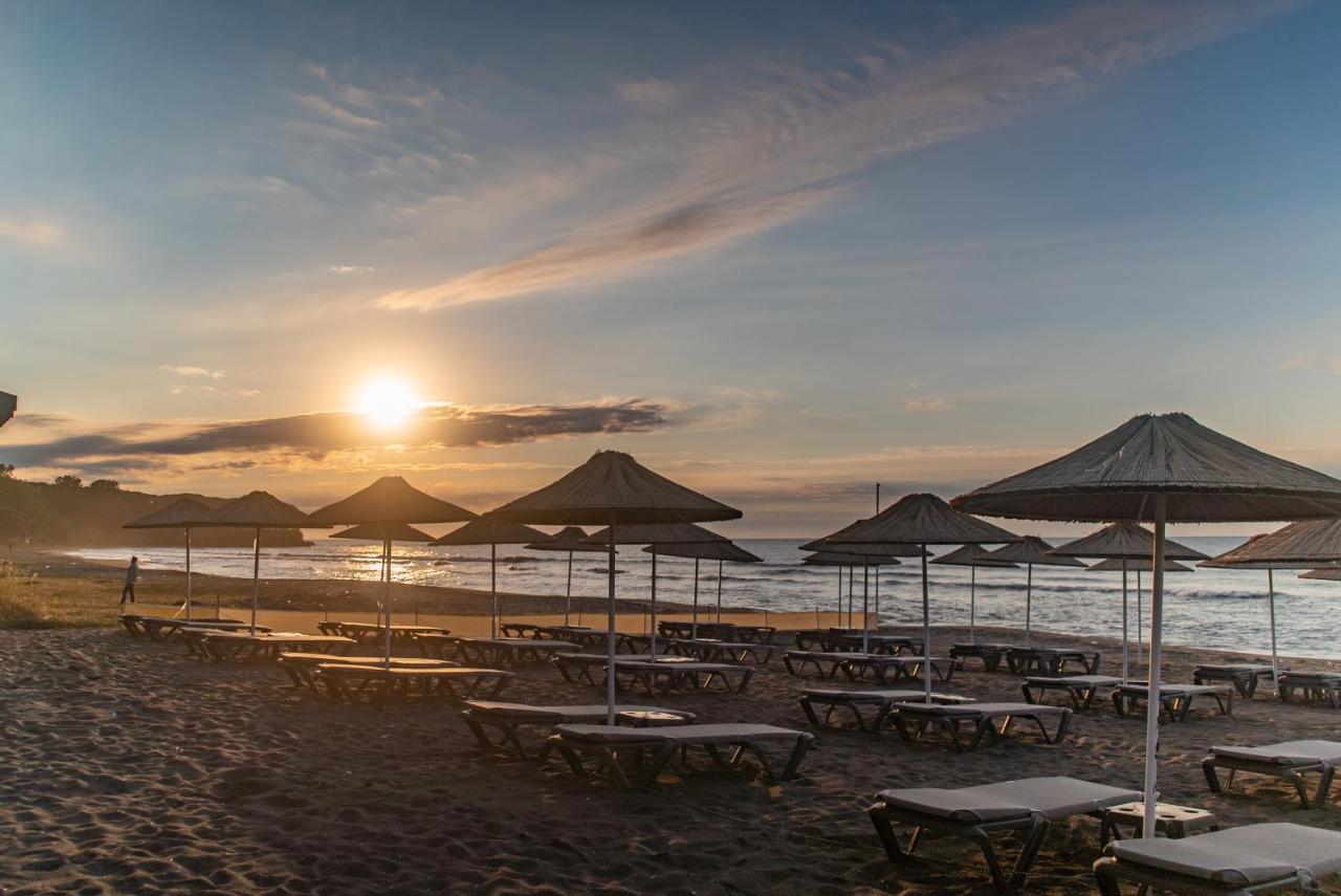 Atik Hotel Unye Buitenkant foto
