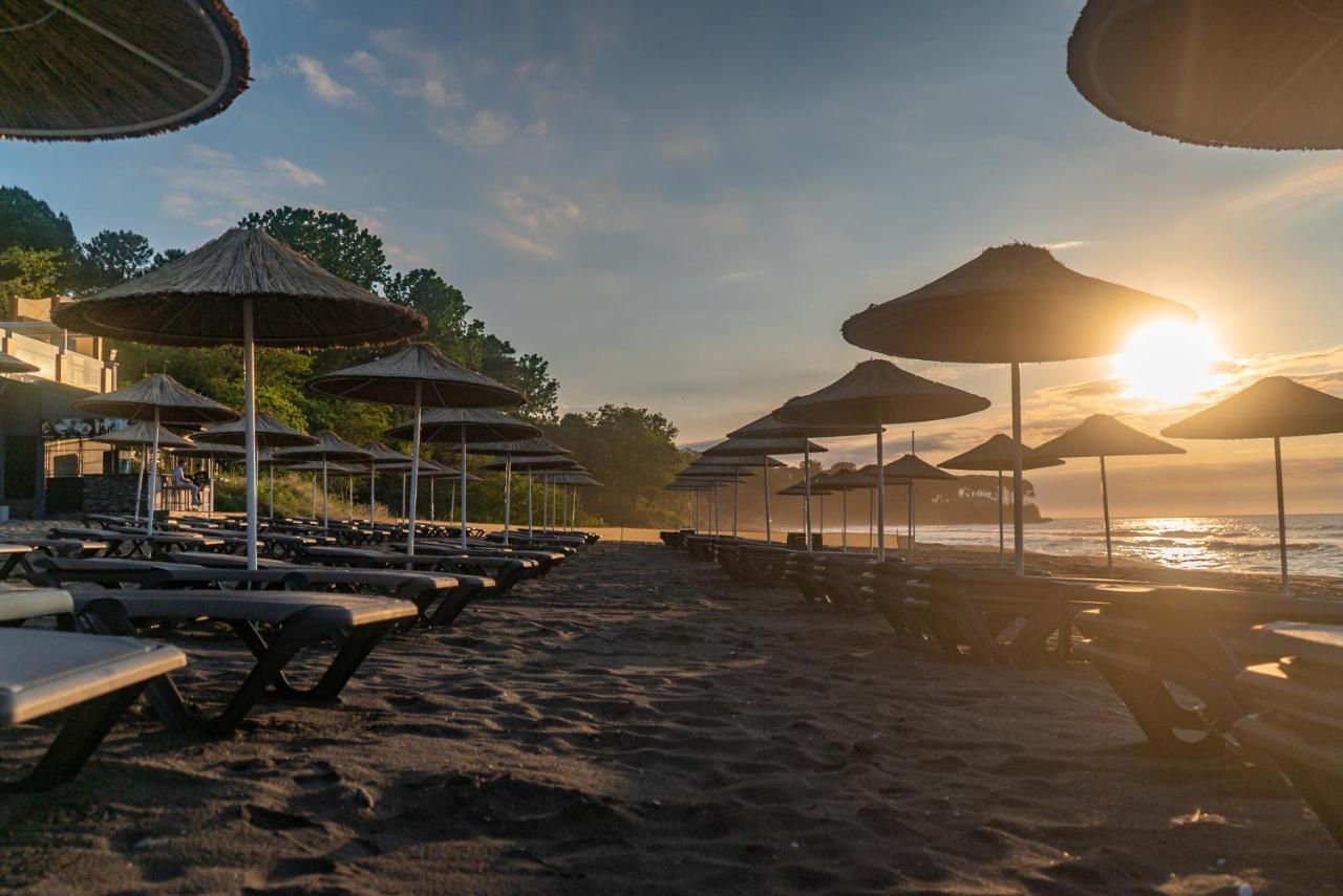 Atik Hotel Unye Buitenkant foto
